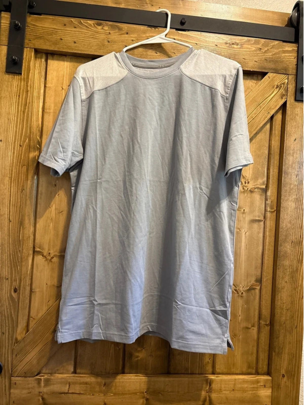 Mens UnderArmour Heat Gear Grey Shirt